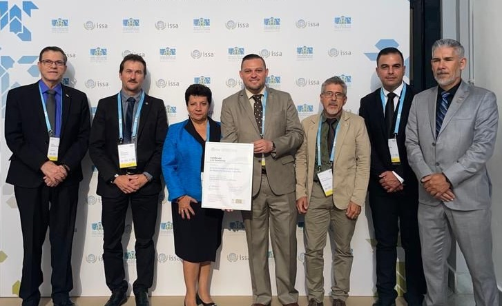 Imagen de CERTIFICACIÓN 2 AISS